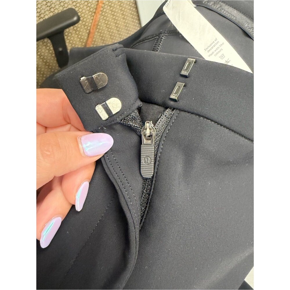 Lululemon On The Move Black Pants Size 10 Stretch Travel Career - Picture 9 of 11